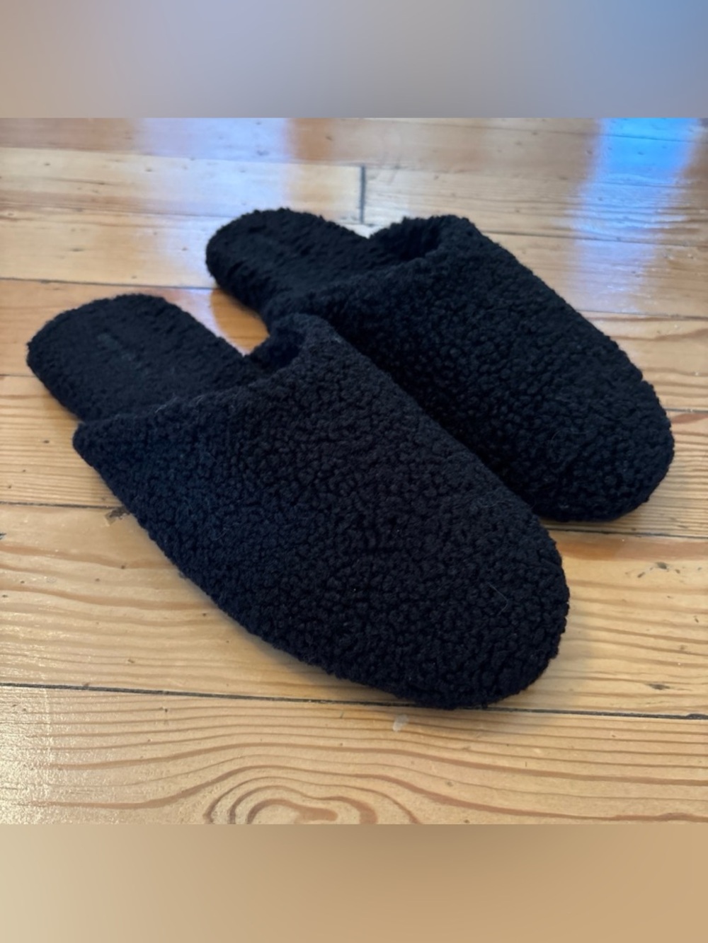 Black Cozy Sherpa Slip-On Women's Slippers